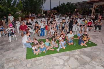 Φωτογραφίες από την παράσταση Θεάτρου Σκιών 